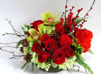 Holiday Garden Arrangement 