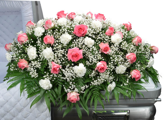 <h1> Roses & Carnation Mix Casket Spray </h1> from Mockingbird Florist in Dallas, TX
